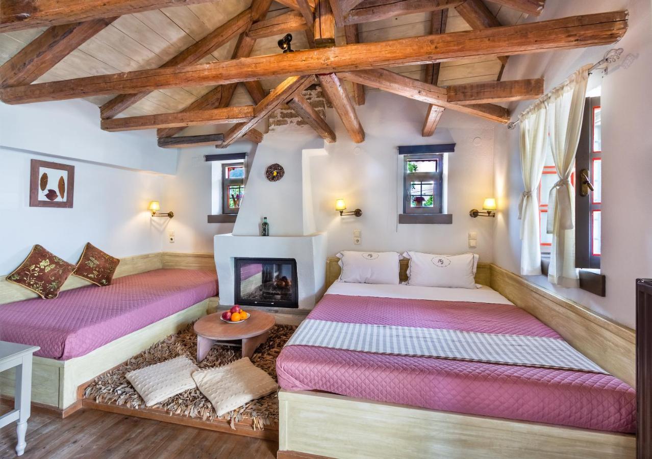 Hotel Nikos & Ioulia à Papingo Extérieur photo